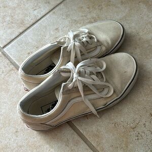 Vans cream skater size 7.5 W/ 6 M